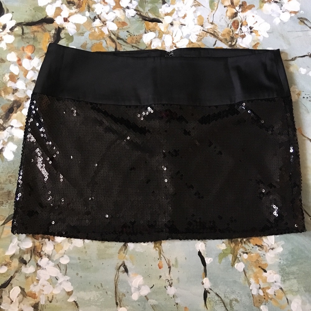 NWOT Forever 21 Black Sequin Mini Skirt